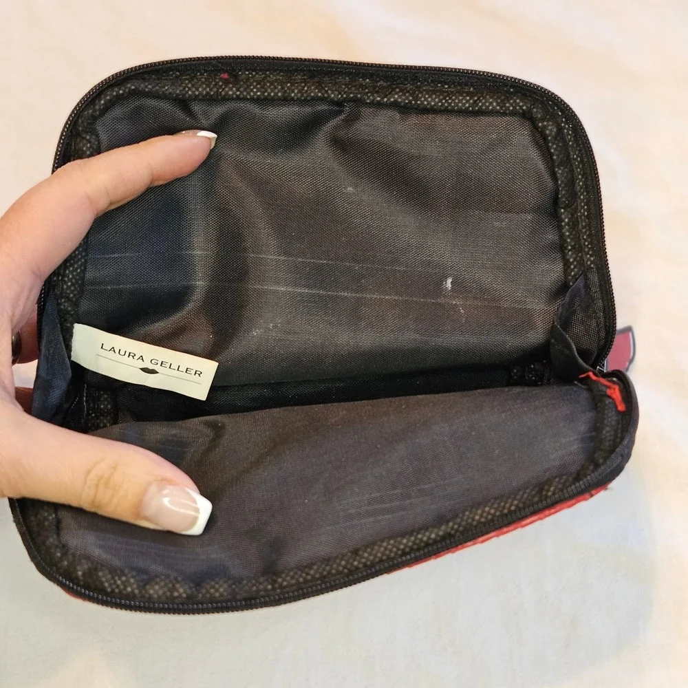 Laura Geller Red Woven Makeup Bag Cosmetic Pouch‎ Lip Zipper Pull